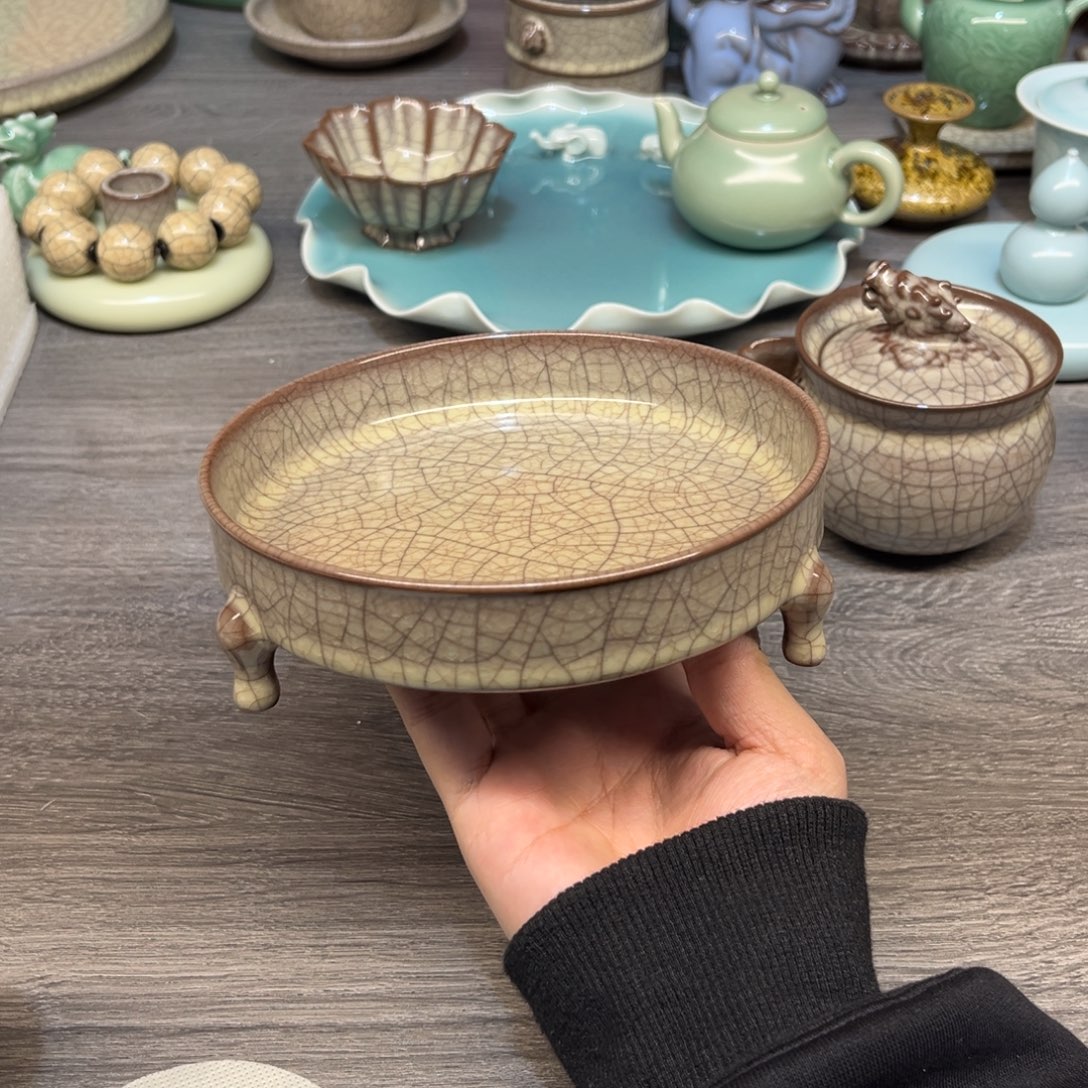 陈卫星 传世哥窑 壶承