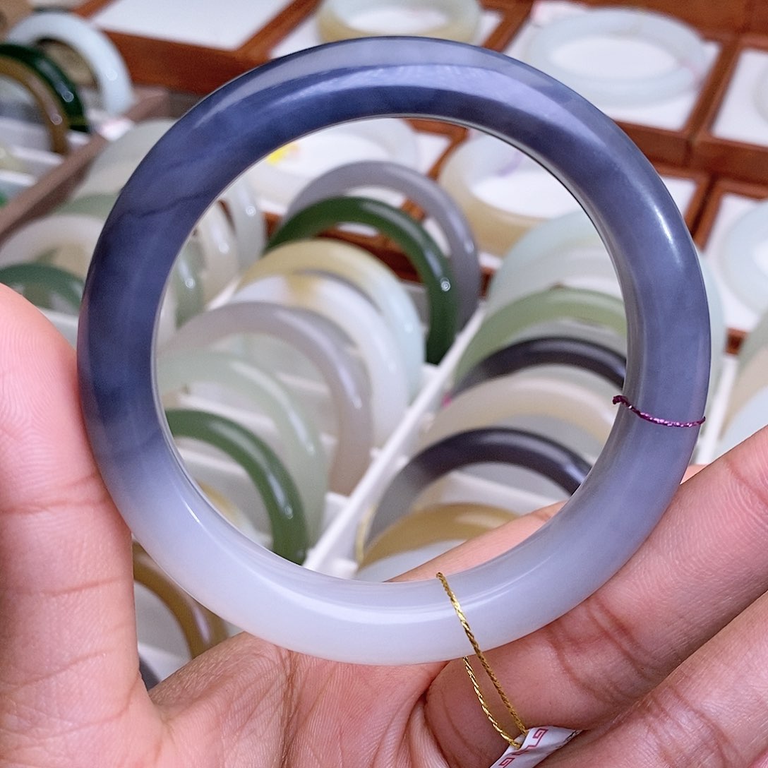 和田玉手镯未镶嵌57.2