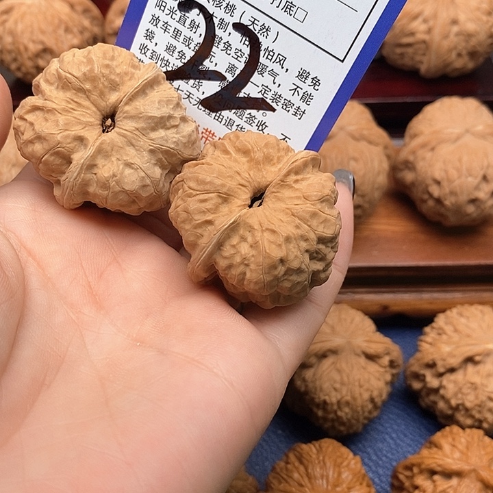 桃核吊坠蛤蟆狮子头37