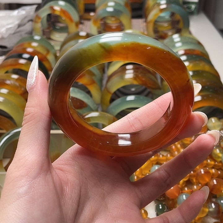 蛇纹石玉未镶嵌手镯56.4