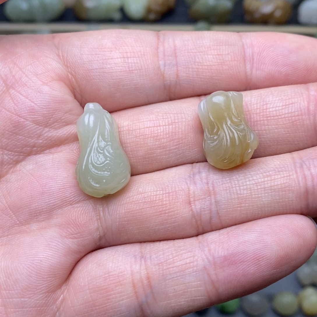 和田玉颈饰未镶嵌?****?