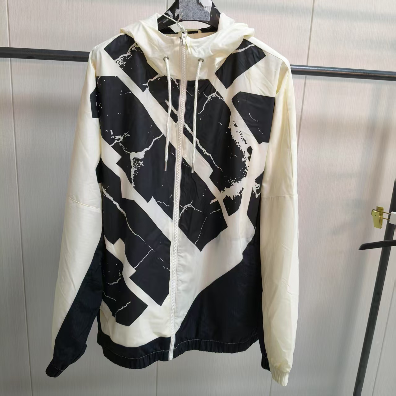 《B品以直播展示为准》李宁运动休闲外套运动风衣ARDT059