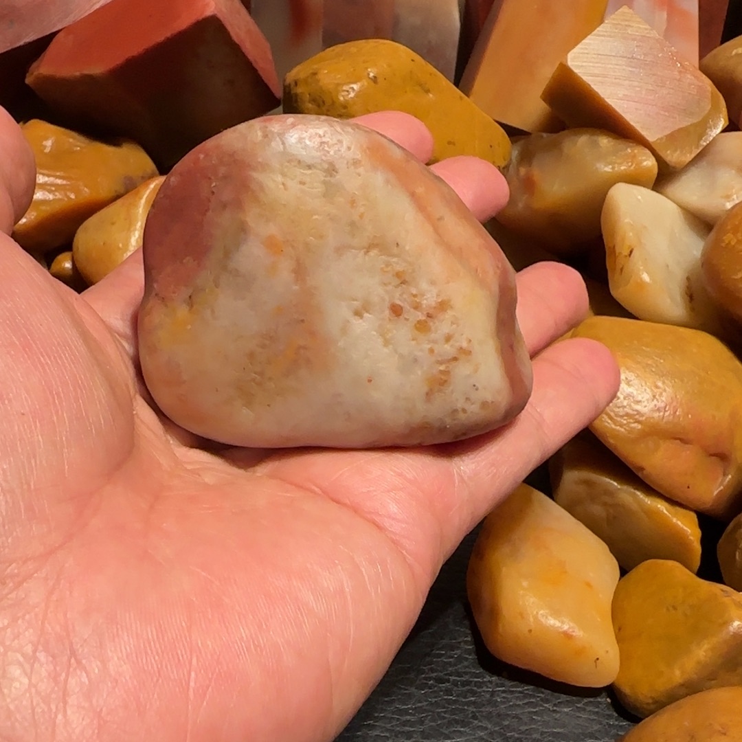 老挝石田黄原石，漂亮的，