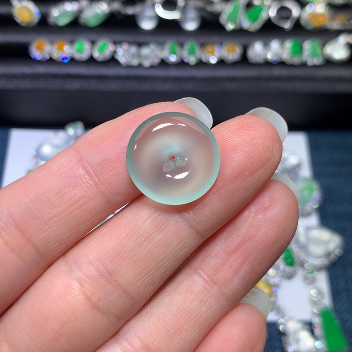 翡翠颈饰未镶嵌平安扣吊坠