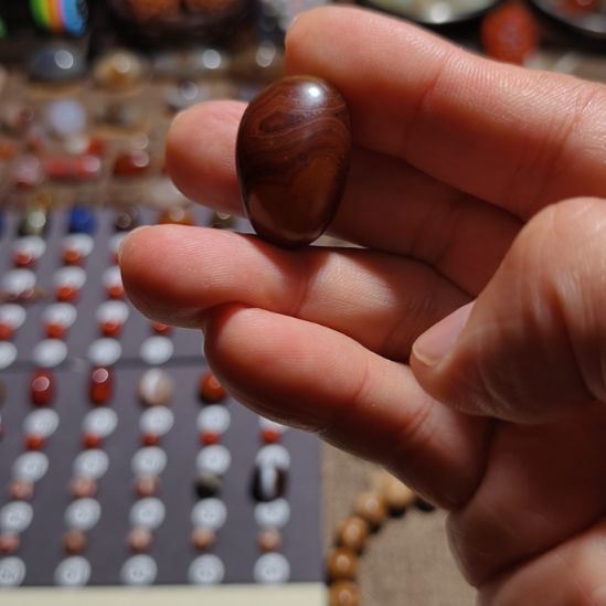 玛瑙/玉髓天然玛瑙眼石随形未镶嵌风**歌