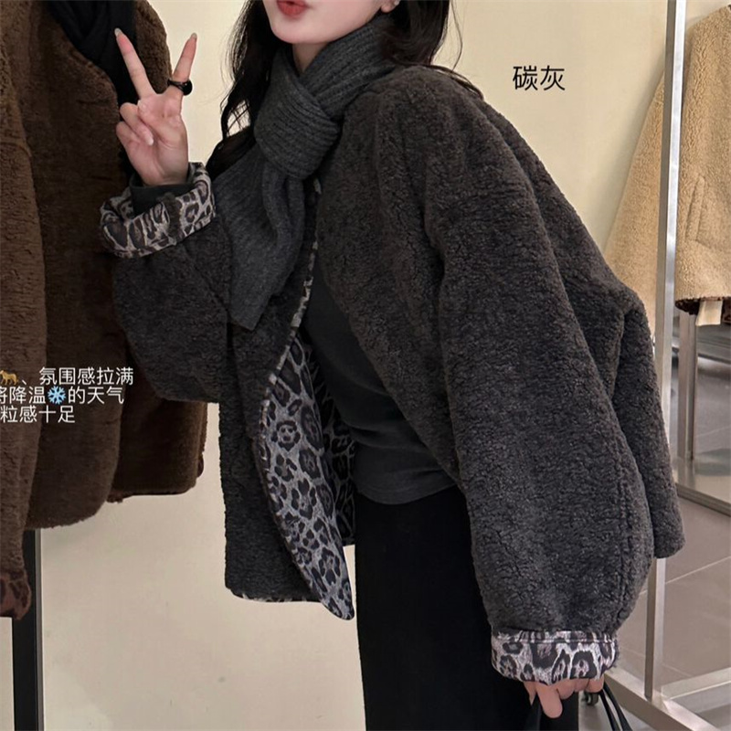 大林专属秋冬季新款设计感撞色豹纹短外套1193