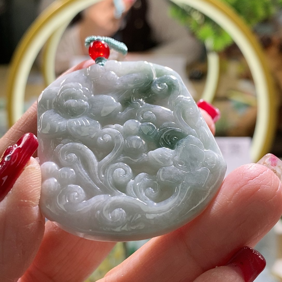 【闪购商品】翡翠颈饰未镶嵌喜上眉梢