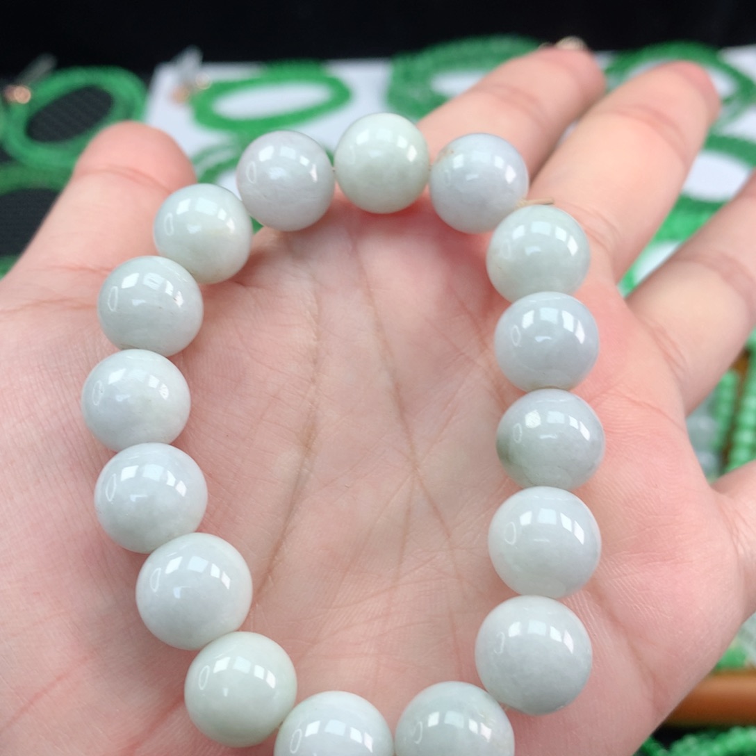 翡翠手链未镶嵌翡翠