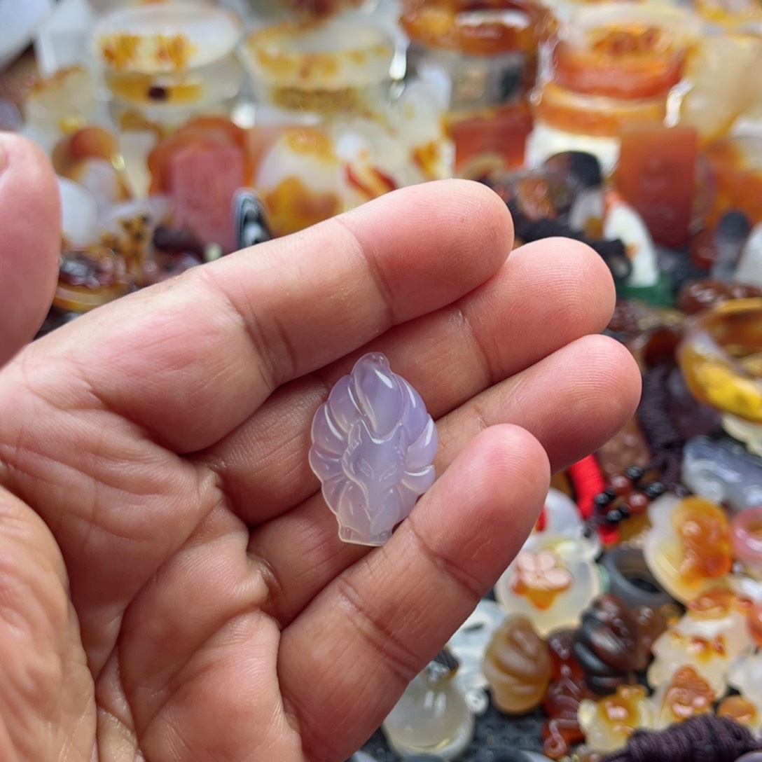 玛瑙/玉髓颈饰未镶嵌