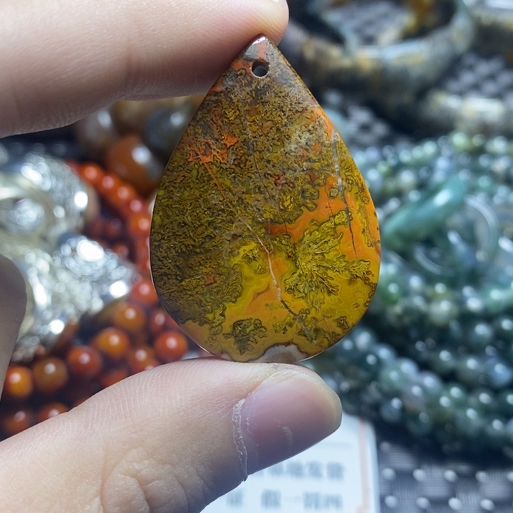 玛瑙/玉髓颈饰未镶嵌