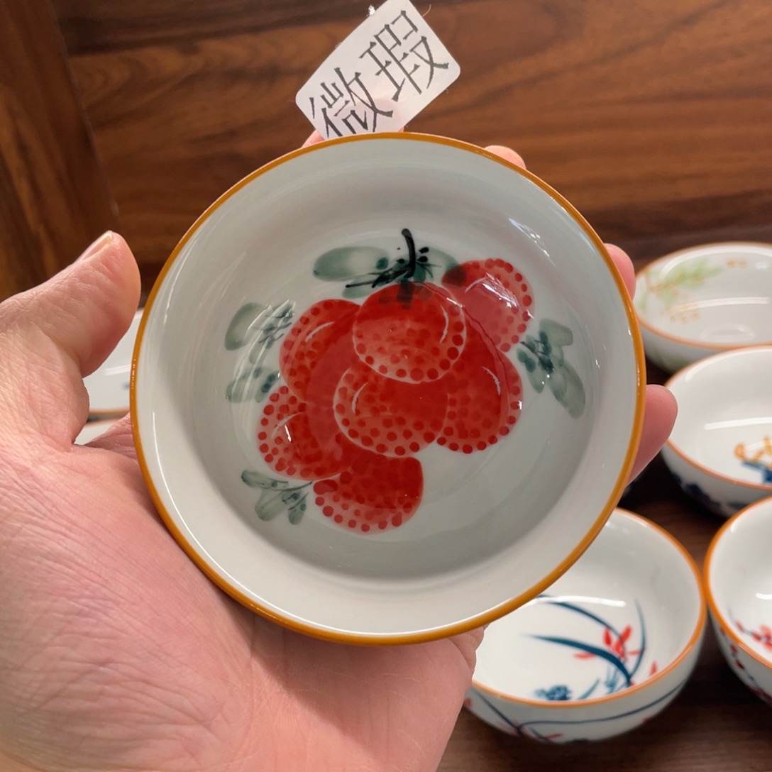 釉下手绘茶具微瑕