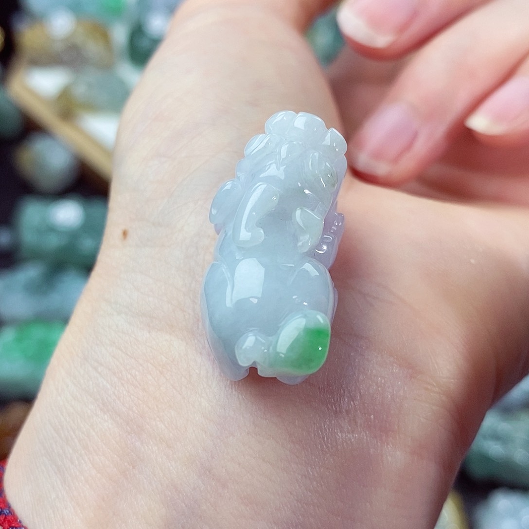 翡翠颈饰未镶嵌天然