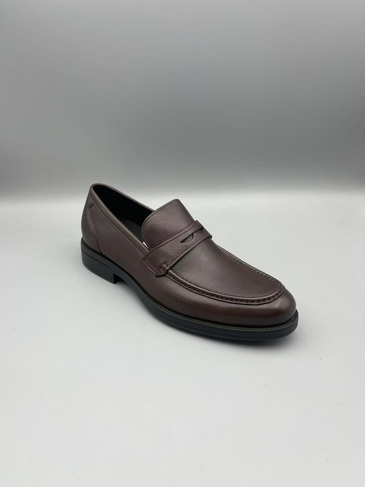 新款轻质厚底系带男士真皮鞋休闲鞋C590