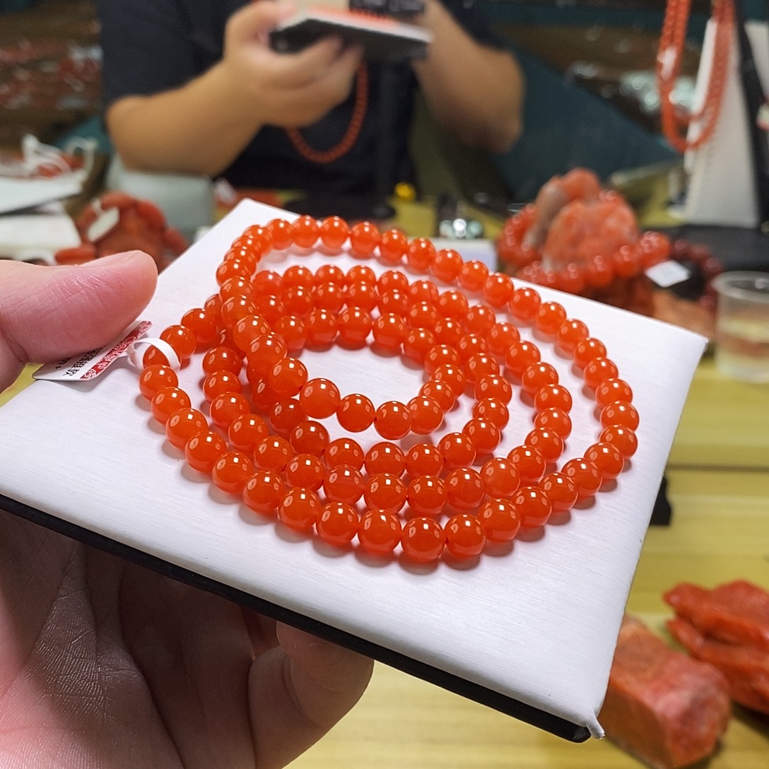 南红玛瑙未镶嵌手链