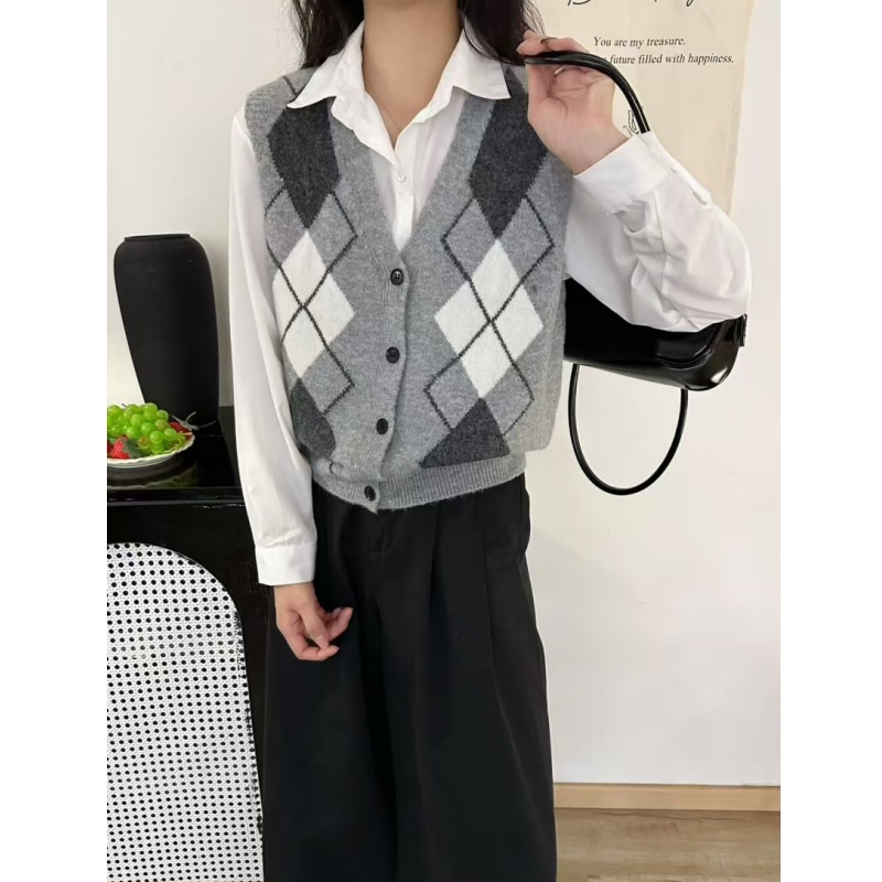 好穿到不行春夏百搭菱格针织开衫马甲女