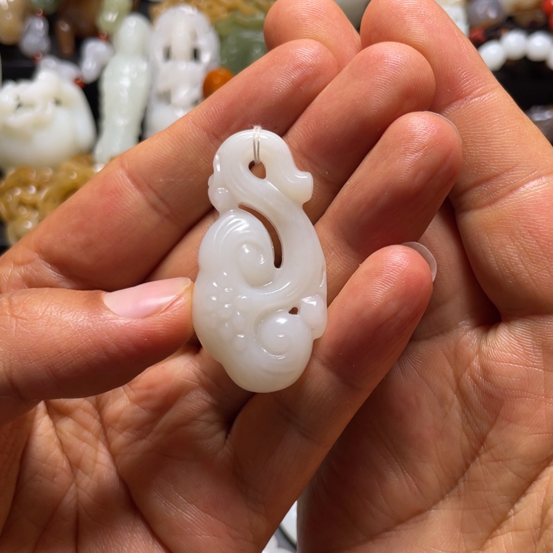 和田玉未镶嵌挂件