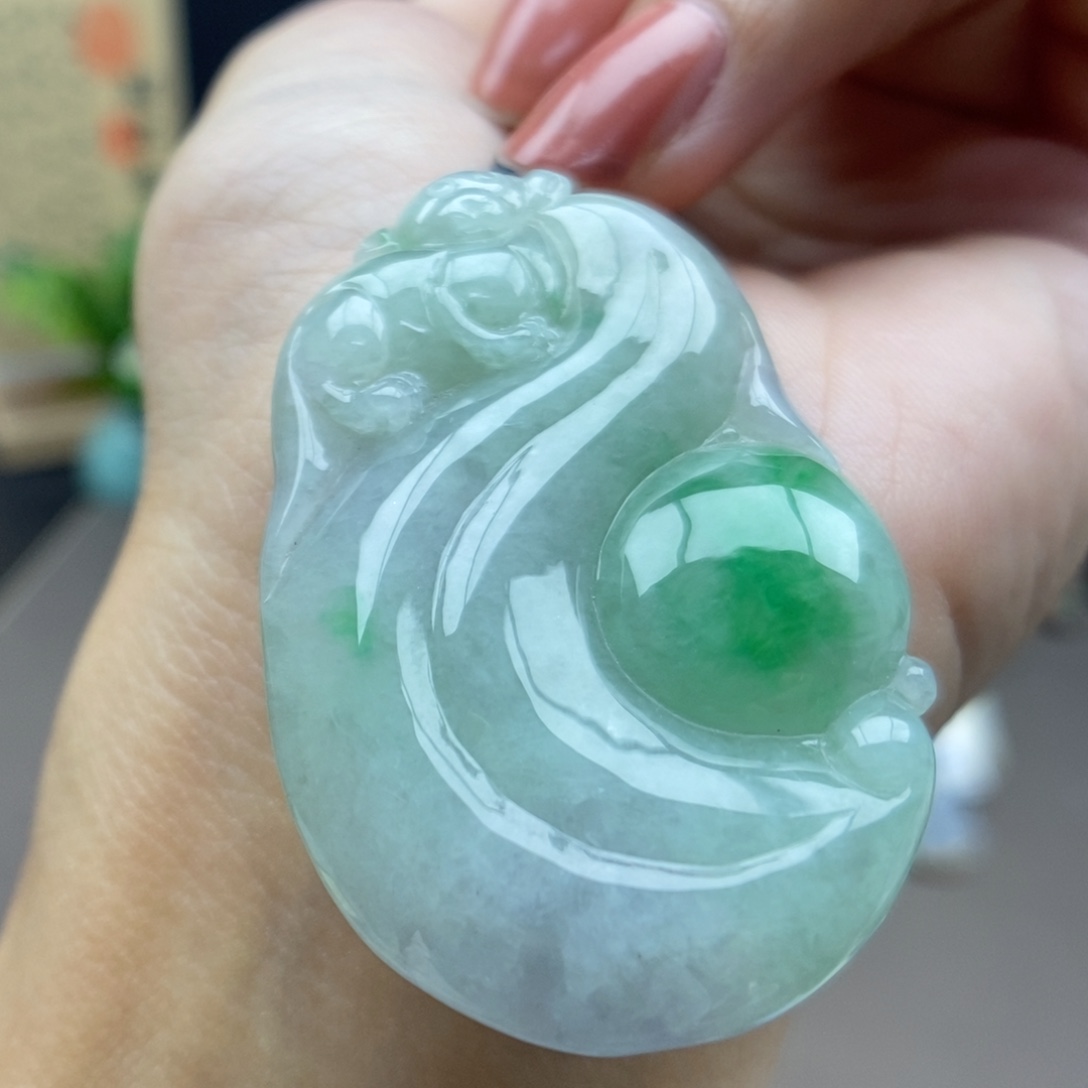 翡翠未镶嵌颈饰吊坠53