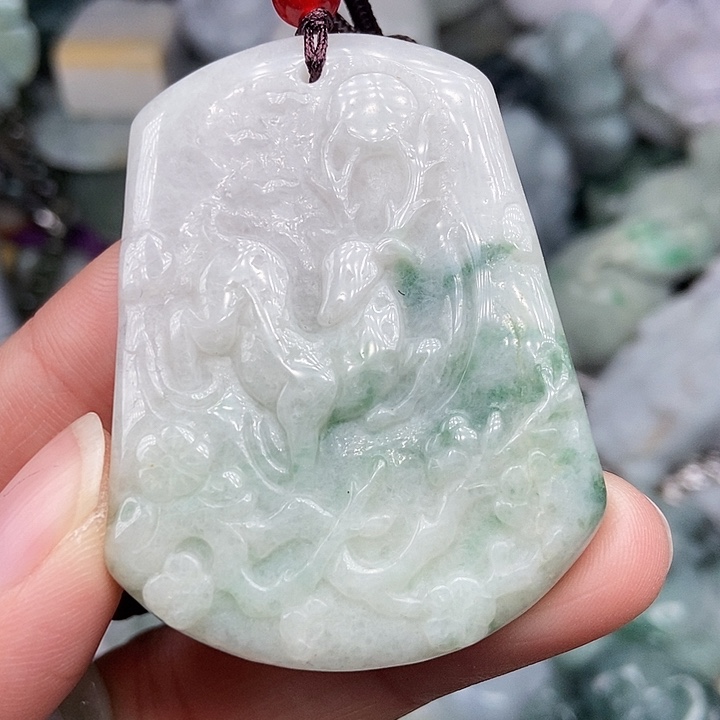 颈饰未镶嵌翡翠翡翠