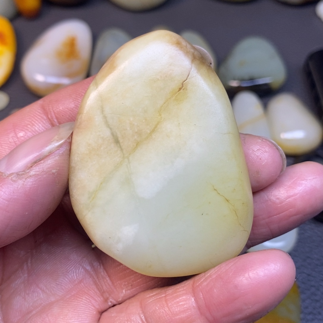 和田玉（糖玉）挂件未镶嵌