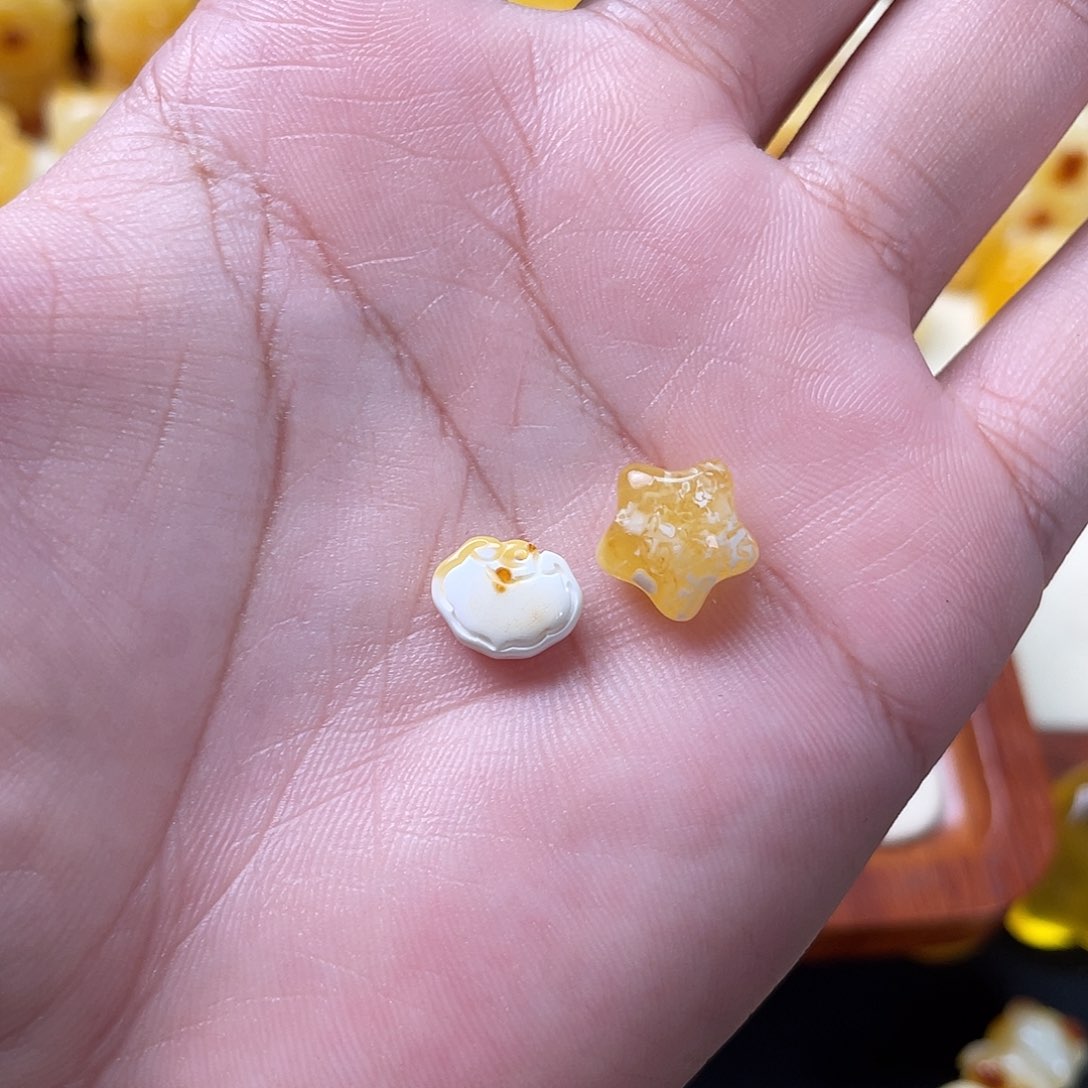 琥珀珠宝奇石未镶嵌ஆ****