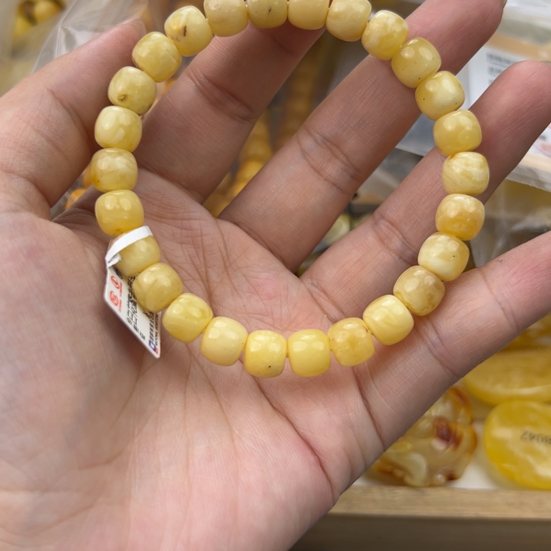 琥珀珠宝奇石未镶嵌