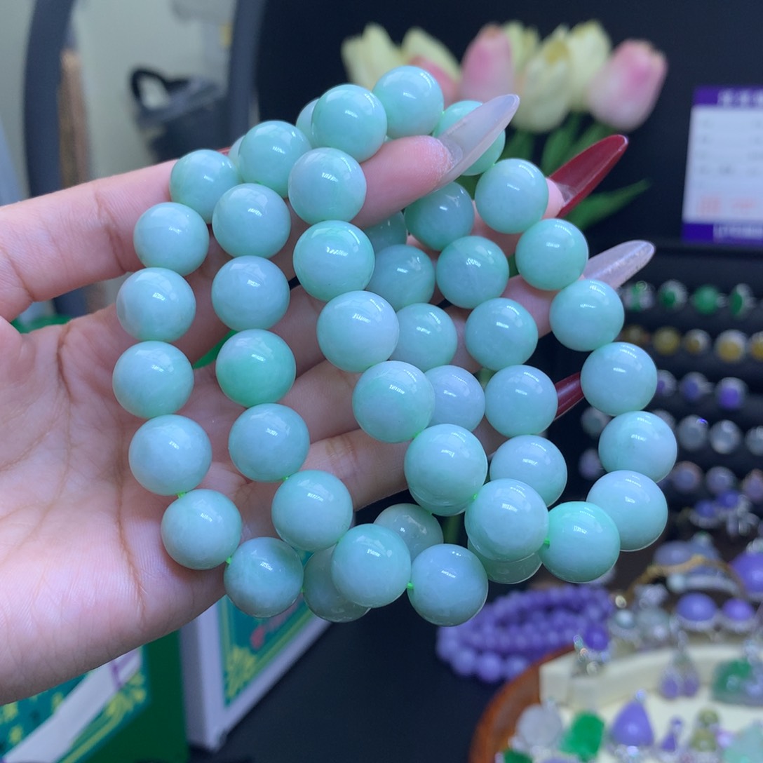 翡翠颈饰未镶嵌天然