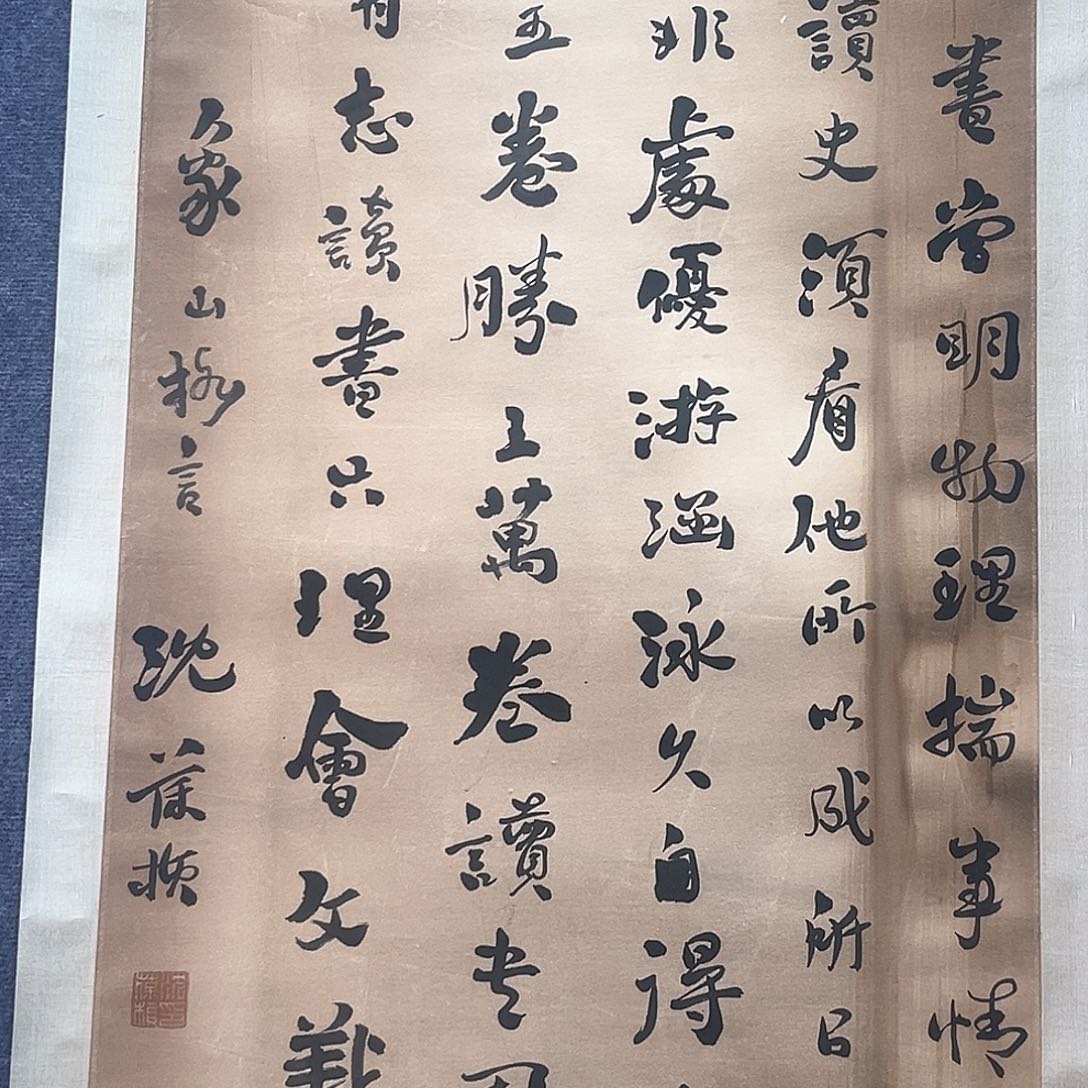 隔空玻璃和塑料玻璃隔墙玻璃之间