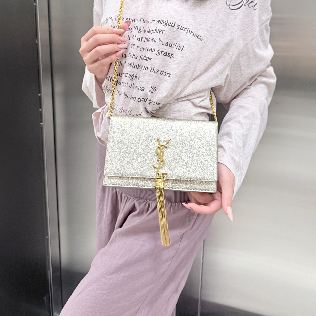 95新 YSL/圣罗兰 ysl太空银金标流苏单肩斜挎包