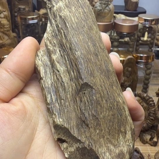 沉香碎屑沉香柬埔寨原材料 51.3 克