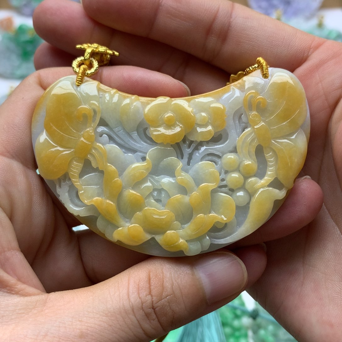 翡翠未镶嵌颈饰翡翠