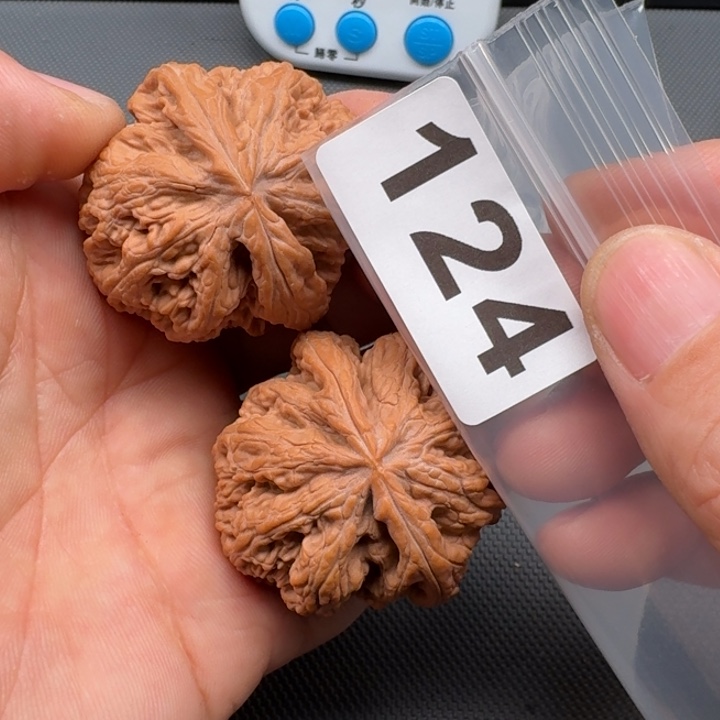 文玩核桃把件H**g大粗筋43