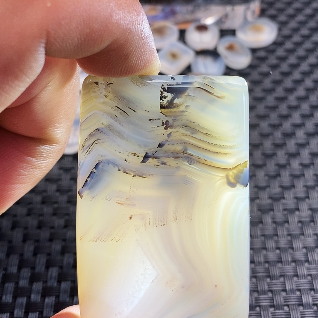 良***一玛瑙/玉髓未镶嵌吊坠(不含链)