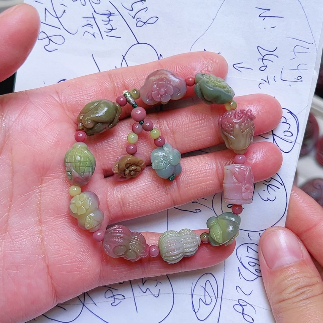 玛瑙/玉髓手串未镶嵌明*