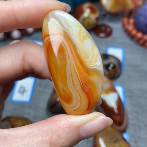 玛瑙/玉髓珠宝奇石未镶嵌你***的打孔不退不换