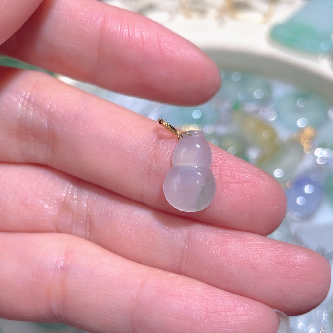 翡翠颈饰18K金镶嵌翡翠