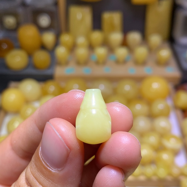 未镶嵌蜜蜡裸石天然俄料白花蜜蜡微瑕三通11