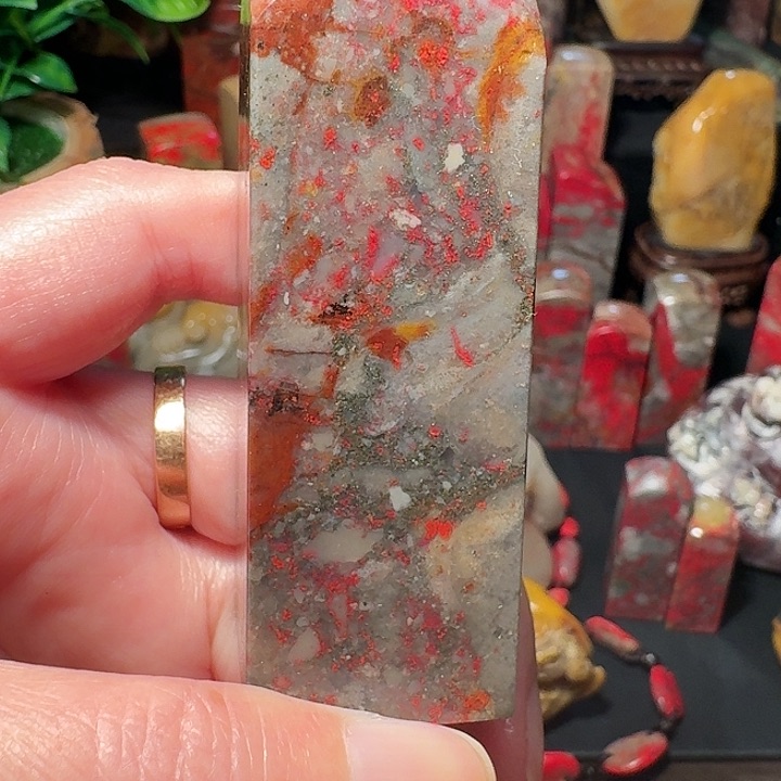 昌化鸡血石刘*利昌化鸡血石