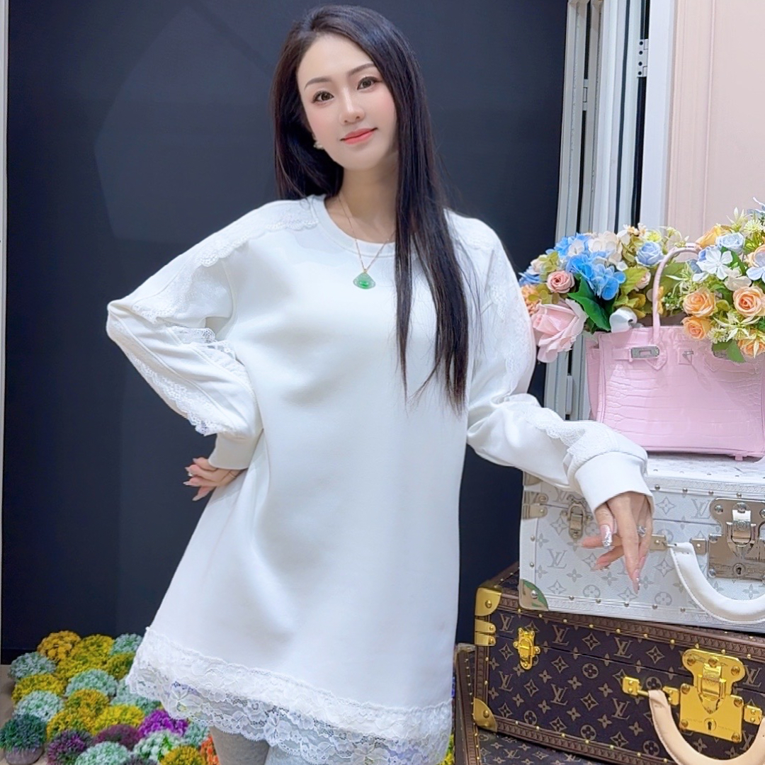 【芳芳私服】袖子蕾丝钩花加绒卫衣T冬款时尚百搭白色休闲宽松上衣