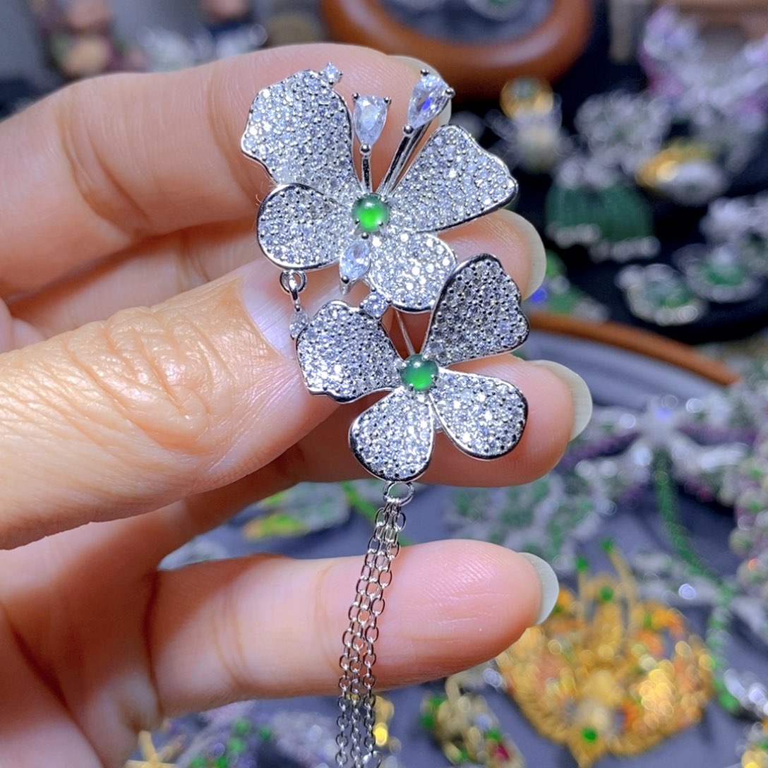 翡翠颈饰银S925镶嵌天然翡翠