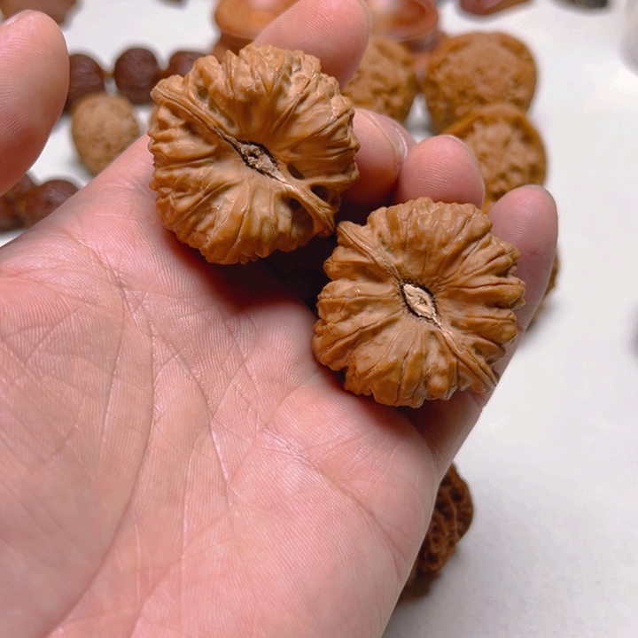 文玩核桃把件平谷凹底 边40编号2537