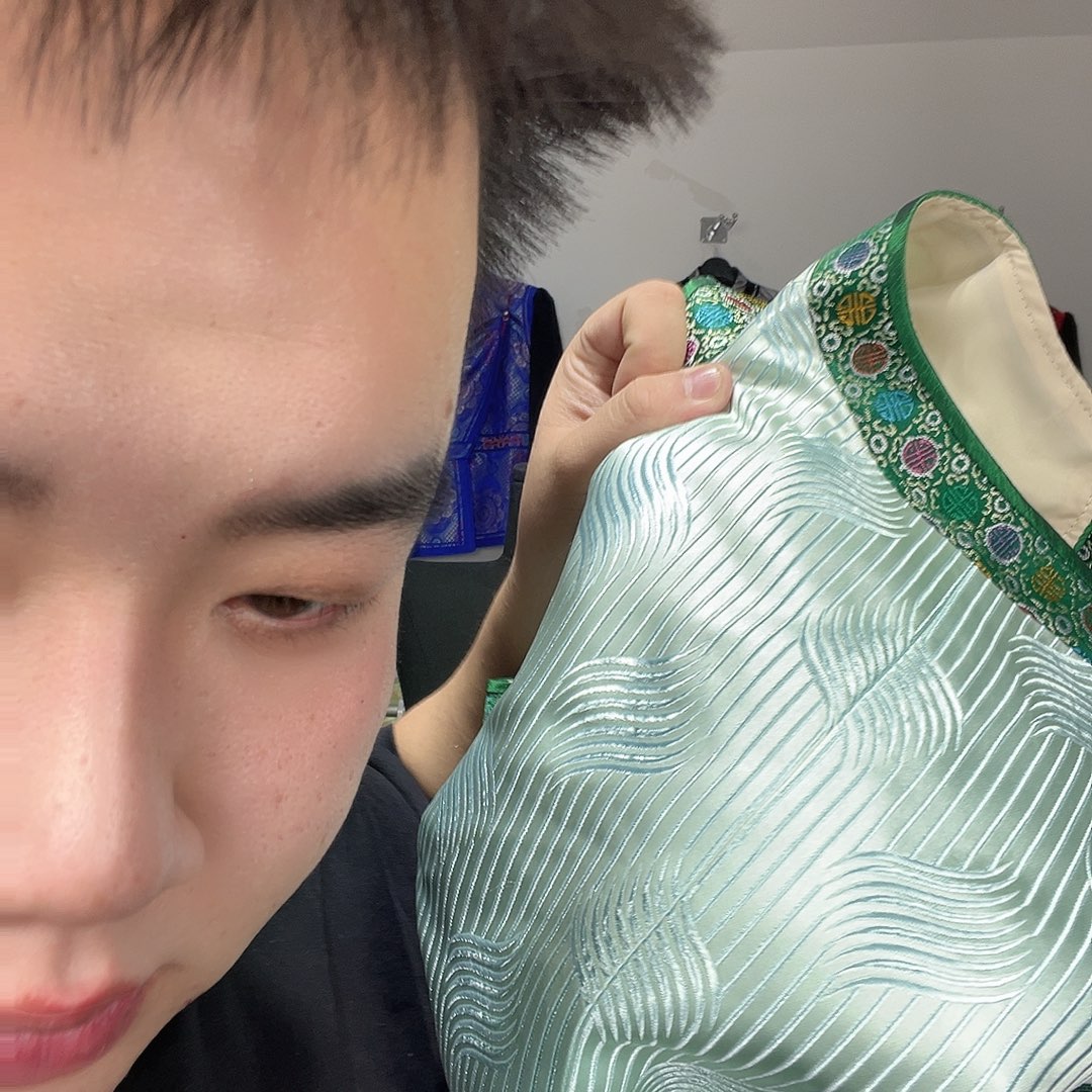 绿色竖条纹女款特惠孤品不退不换