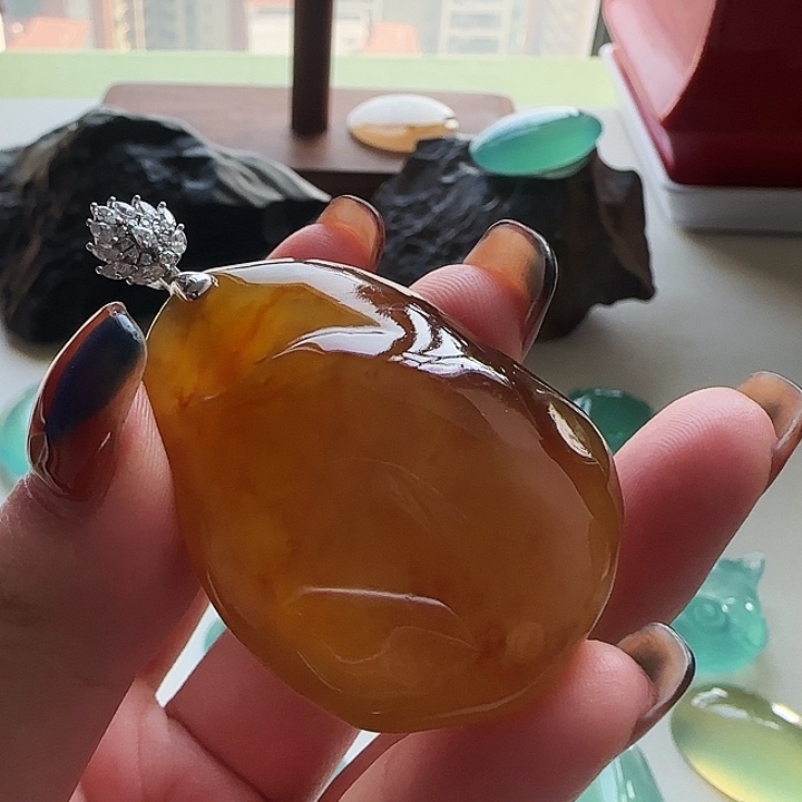 岫玉18K金镶嵌吊坠(不含链)