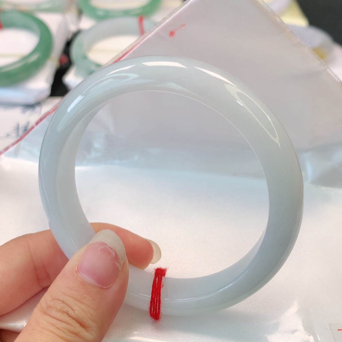 翡翠手镯未镶嵌翡翠手镯55