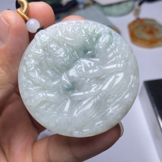 翡翠未镶嵌颈饰翡翠