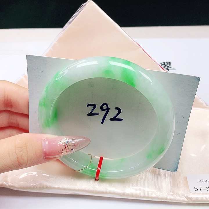 翡翠手镯未镶嵌57