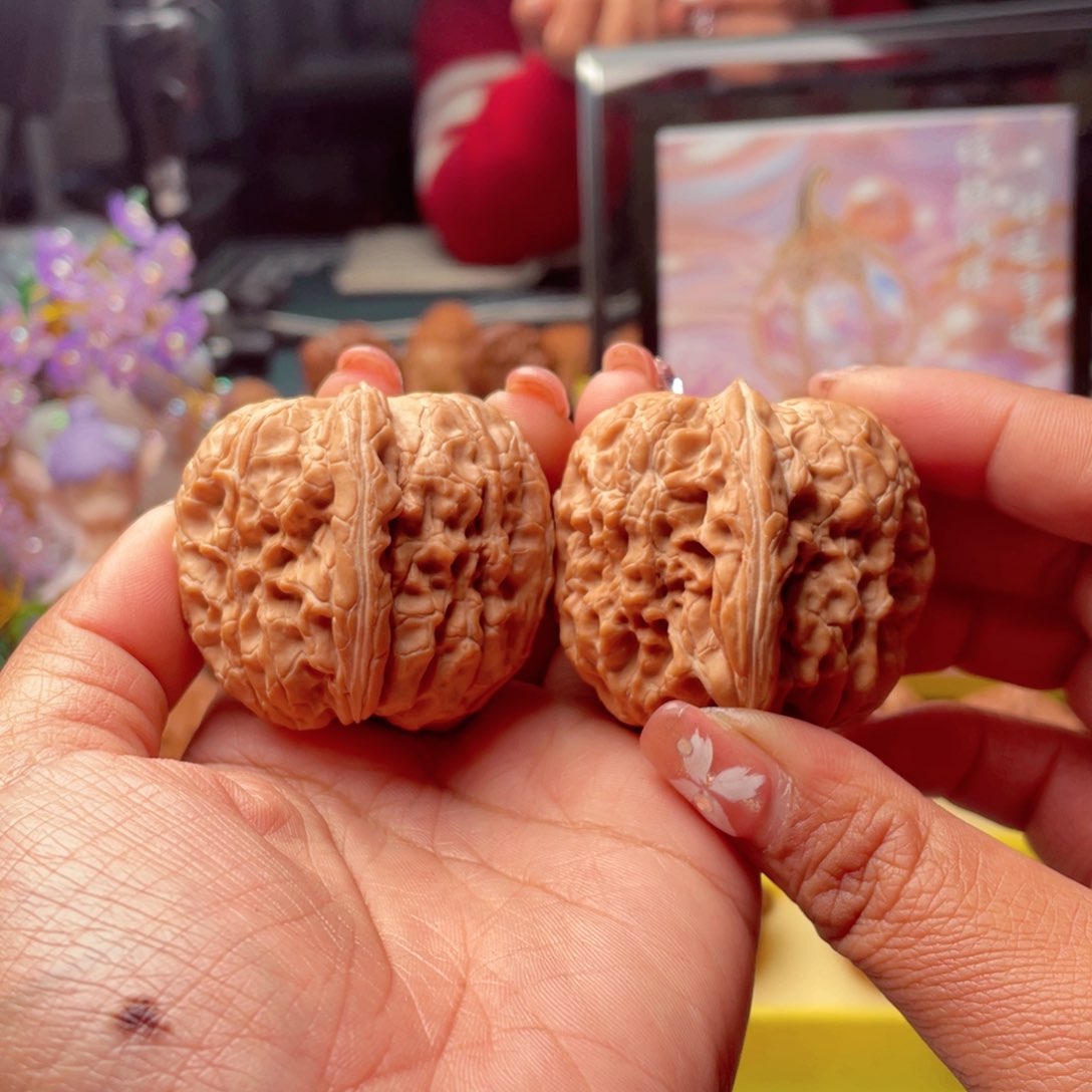 【闪购商品】文玩核桃把件门墩42