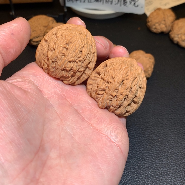 文玩核桃把件绣球38+
