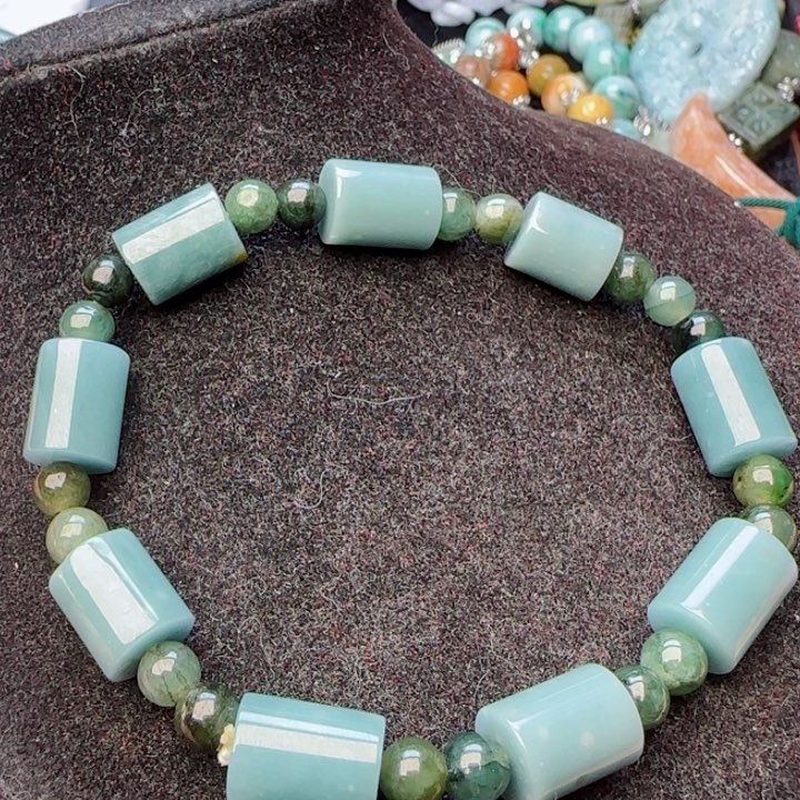 翡翠颈饰未镶嵌天然A货97