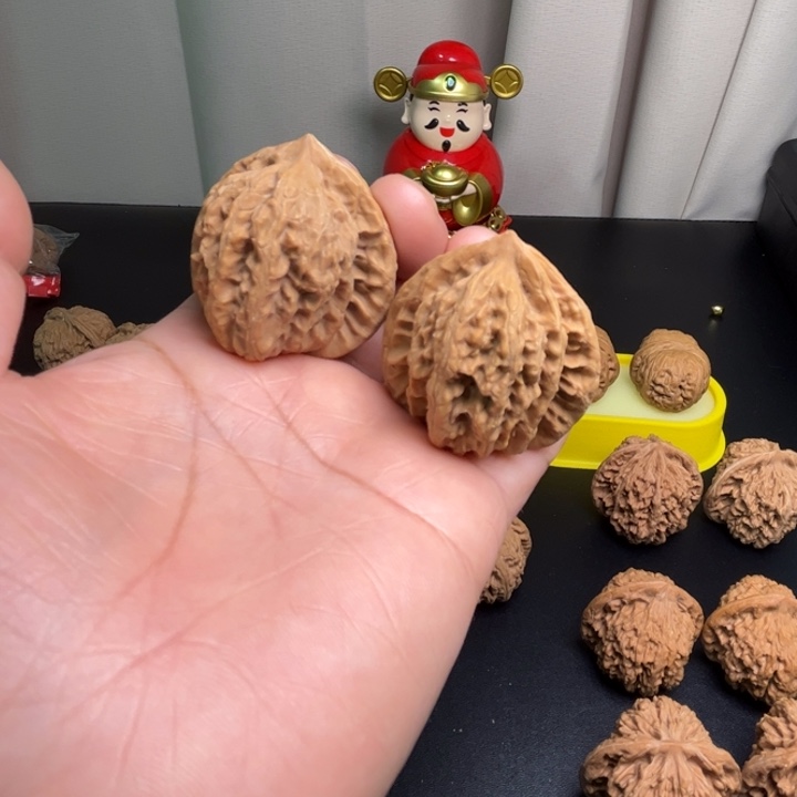 吊坠桃核霞云岭41