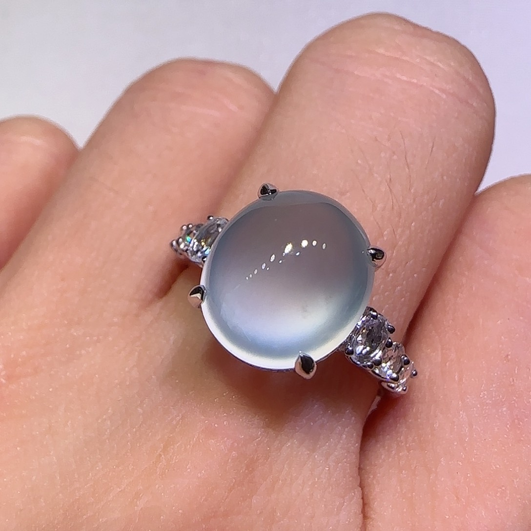 翡翠戒指18K金镶嵌戒指